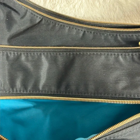 Travelon Black Crossbody Bag Gold Hardware Lockdown Features Anti-Slash Strap - Picture 6 of 16